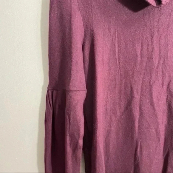 Anthropologie Rachael turtleneck pullover top 
Size XS
NWOT - Picture 4 of 7